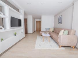 Immense appartement 6pièces au Golf，位于El Mouradia的酒店