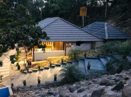 The Mountain Shades Resort，位于马迪凯里的酒店