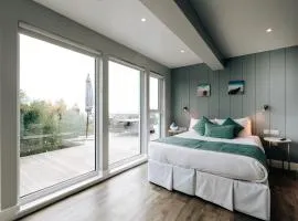 Cliff Cottage - Luxurious Seaview Retreat