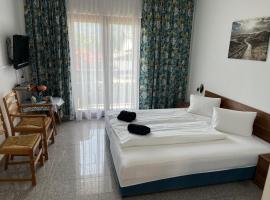 im MITanond schlafen - das Ferienhaus am Keutschachersee，位于Plaschischen的酒店
