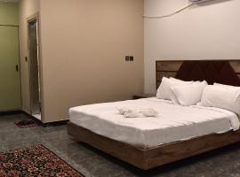 Ronza Hotel，位于Tonga的酒店