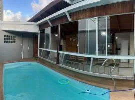 Casa 3 quartos com Piscina no centro de Penha - SC