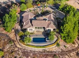 Cleveland Vista by AvantStay Pool Hot Tub Fire Pit Panoramic Views