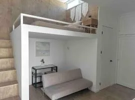 Tiny Home Tranquil Central Location