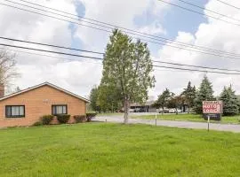 Comfortable Stay in Brownstown w Great Amenities