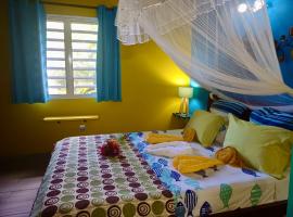 Au Sable D'Or - Spa - WIfi- Piscine，位于德赛的酒店