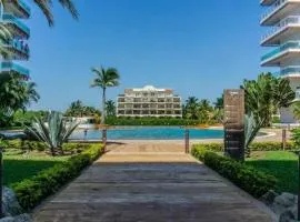 Marina lux condo