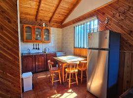 Cabañas y Tinajas Borde río，位于里坎雷的酒店