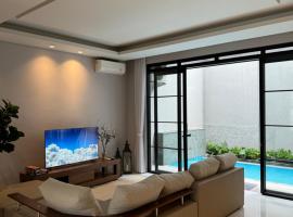 Lioravilla15 with private pool，位于Padalarang的酒店