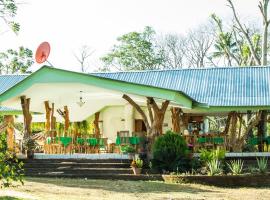 Hostal y Restaurante Rancho Merida，位于Mérida的酒店