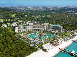 Regnum The Crown，位于贝莱克的海滩酒店