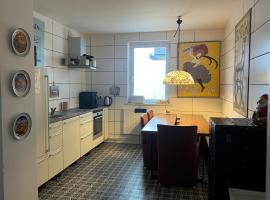 Rim Ferienwohnung in Lauchhammer EG 100 qm，位于Lauchhammer的酒店