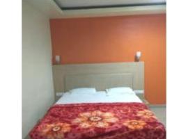 Shubh Shree Palace, Robertganj, 2 km from railway station，位于Robertsganj的酒店
