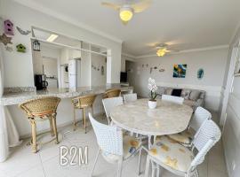Amplo apartamento no coração da Cidade, quadra mar，位于皮萨拉斯的酒店