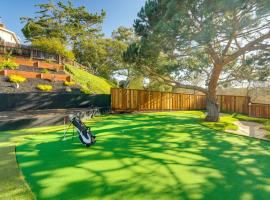 2 Mi to Beach Home with Patio in Del Rey Oaks!