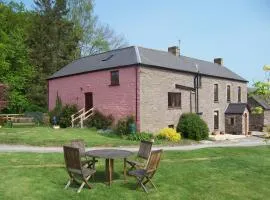 Brynderwen Barn