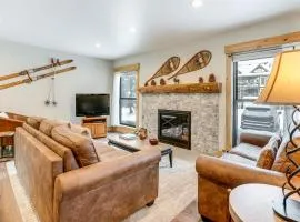 Cozy Mtn Condo Walk to Quicksilver Lift and Dtwn!