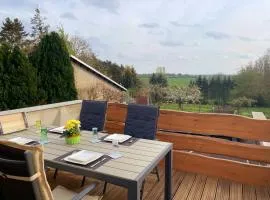 Ferienwohnung Pfotenglück nahe Ostsee mit atemberaubender Dachterrasse & Gartenblick