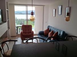 Apartamento con hermosa vista al lago，位于派帕的酒店