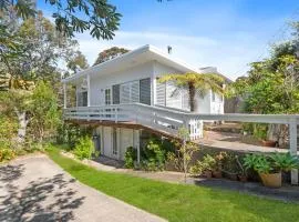 Manaia - A little bach near the beach