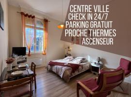 Studio Grand Hôtel - 1 lit - 2 pers，位于沙泰勒吉永的酒店