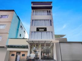 Super Townhouse Arvind Marg Pachamarhi，位于伯杰默里的酒店