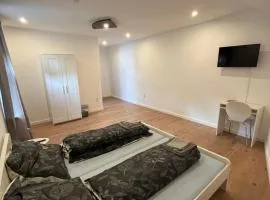 Übernachtung by Tag