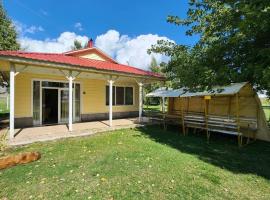 Geghama Garden House - Resort Sevan，位于塞凡的酒店