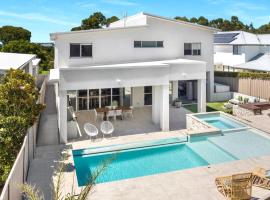 Casablanca Luxury Retreat near Shellharbour Marina，位于蚬壳港的酒店