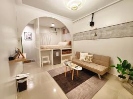 Jet02 - Cozy Unit in Pampanga near Clark with Parking，位于安吉利斯的住宿加早餐旅馆