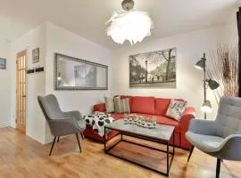 100 METERS to METRO BEAUDRY - FULL APARTMENTS - 1 minute walk to the FAMOUS ST CATHERINE STREET - Montcalm units