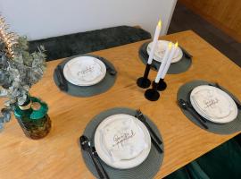 Ferienwohnung- Monteurwohnung- Businesswohnung- Wellness- Sauna，位于阿舍贝格的酒店