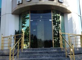 Hotel Piza，位于第比利斯的酒店