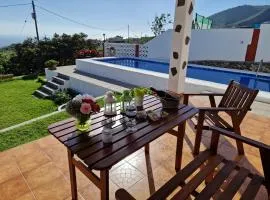 Casas Hoya Limpia- Sólo Adultos