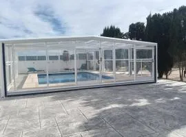 Casa rural con piscina climatizada y barbacoa a 10 km de Alicante y playas, 3000 m2 de terreno