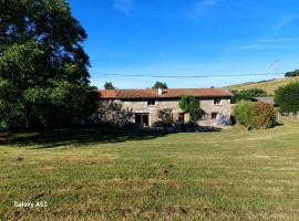 Les coqs de Mirebois ,Maison de campagne de 200 M2 pour 10 Personnes，位于Bas-Mollard的酒店
