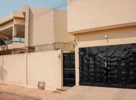 Lome City - Apartment - Sleeps - Parking