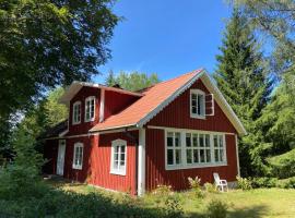 Torsholma Skolhus，位于Hallaryd的酒店