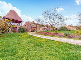 2 Bedroom Lovely Home In Bussière-Badil，位于Bussière-Badil的酒店