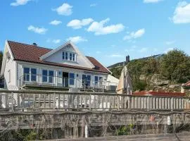 Pet Friendly Home In Farsund With Sauna