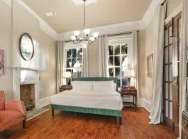 Louis Park Hotel