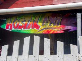 Hostal Café Axi，位于Almirante的旅馆