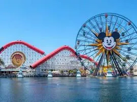 Spacious studio Near Disneyland&LittleSaigon