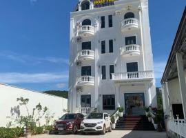 khách Sạn Hoạt Thúy，位于Teurnoum的酒店