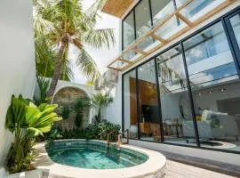 Villa Casa Goya - Lofty Pool Villa Near The Beach in Vibrant Legian