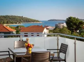 Villa Laura Apartments