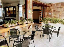 Hotel Garrafão - Rua Principal de Boituva，位于博伊图瓦的酒店