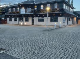 Sus flat 7，位于伊肖伊的酒店