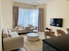 Apartment in Sharjah Luxury Apartment in majaz，位于沙迦的酒店