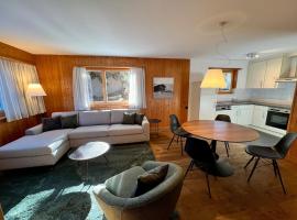 Gemütliches Chalet auf 1600m Höhe Nähe Lenzerheide，位于马里克斯的酒店